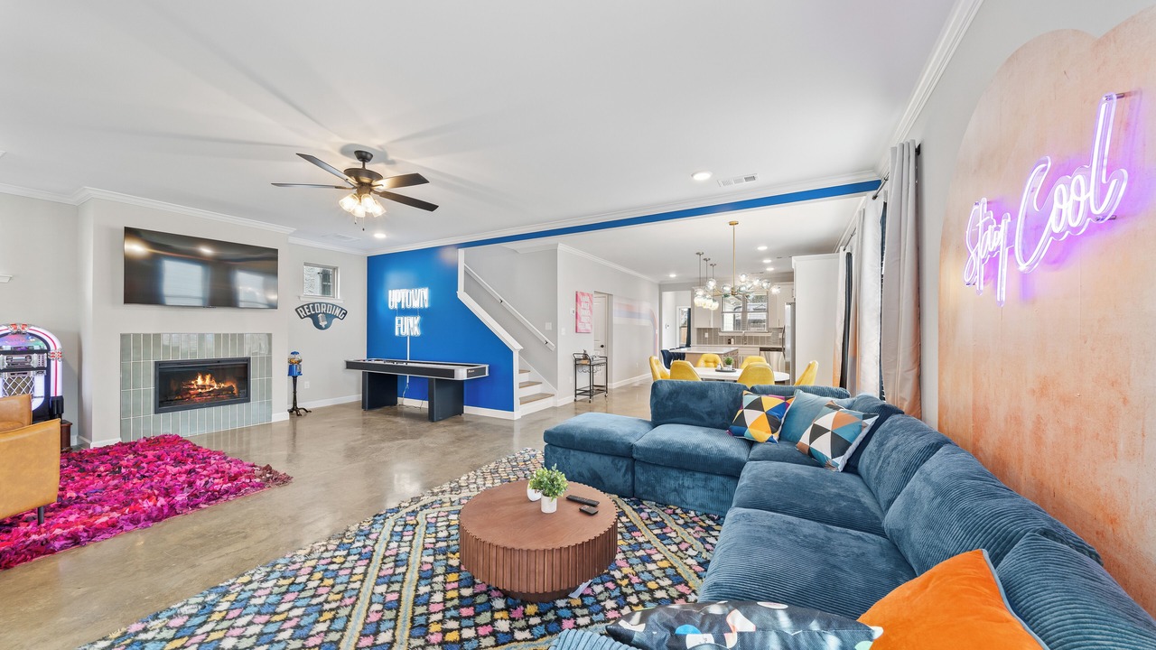 Photo of Livingroom in Crosstown