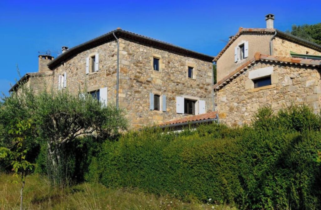 Photo of Outdoor in Rocher