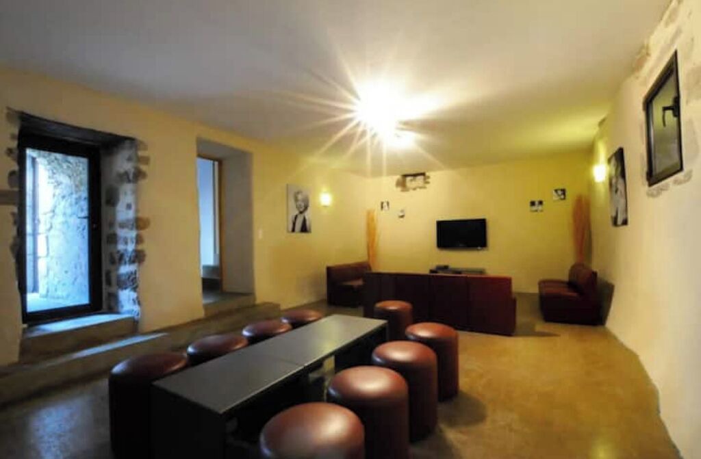 Photo of Others in Rocher