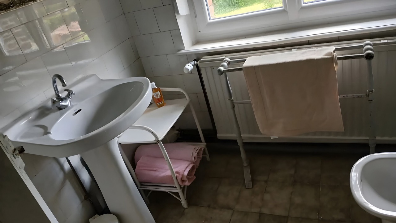 Photo of Bathroom in Roisel