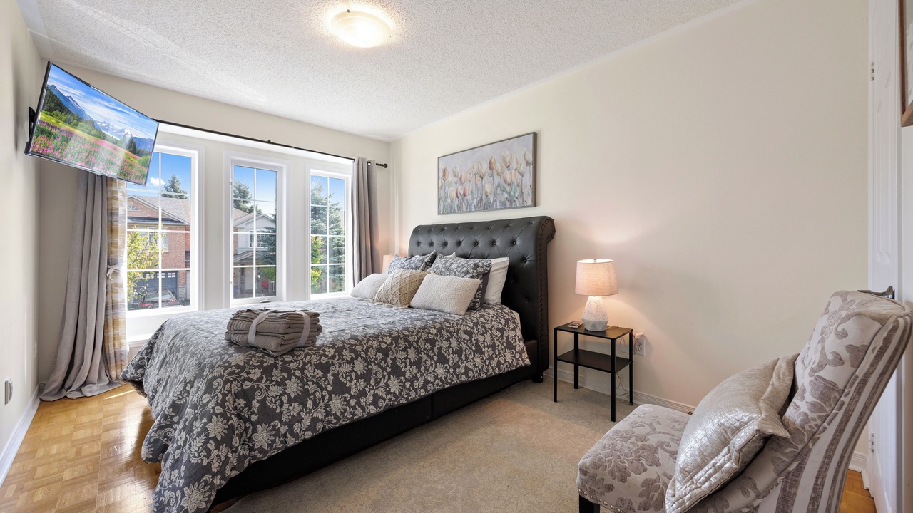 Photo of Bedroom in Bayview Glen