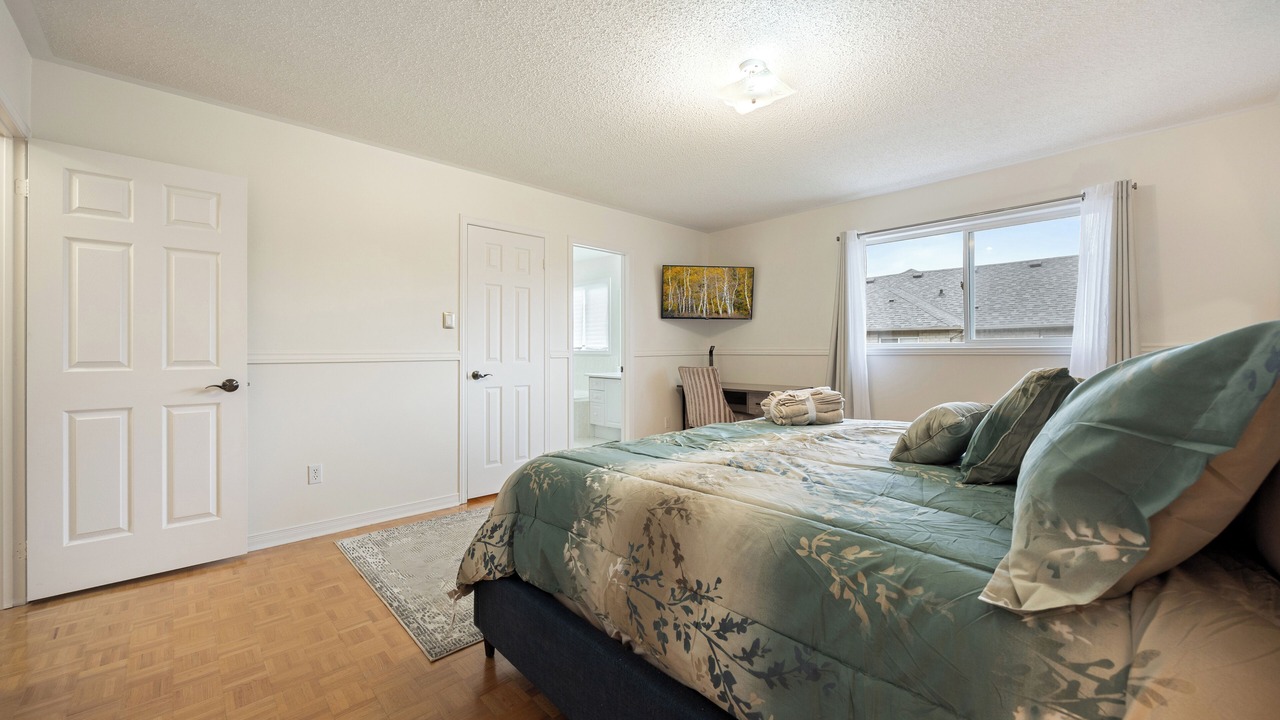 Photo of Bedroom in Bayview Glen