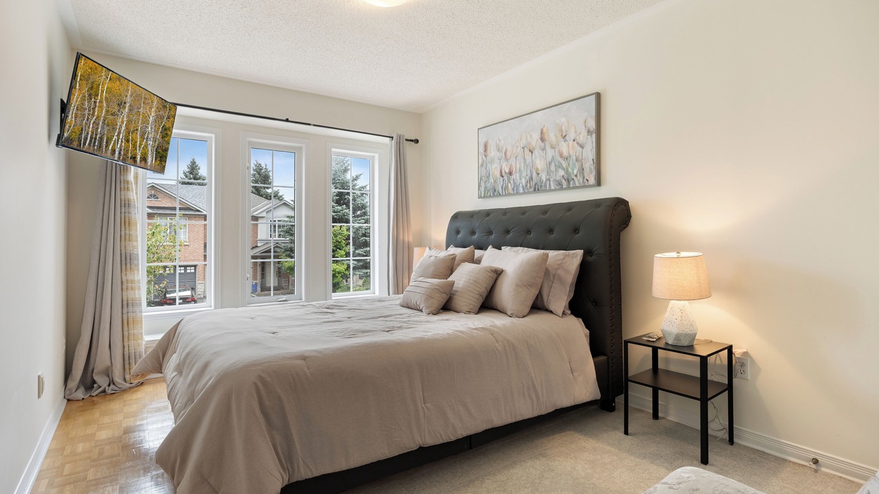 Photo of Bedroom in Bayview Glen