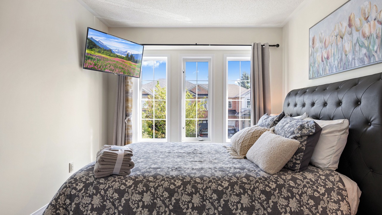 Photo of Bedroom in Bayview Glen