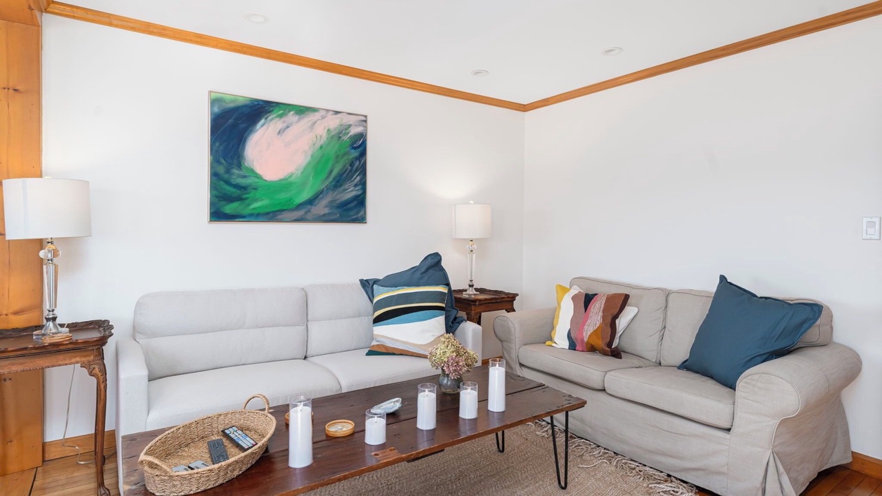 Photo of Livingroom in Fall River