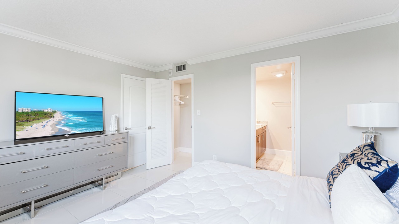 Photo of Bedroom in Boca Raton