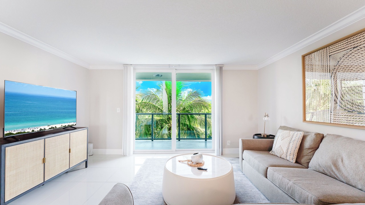 Photo of Livingroom in Boca Raton