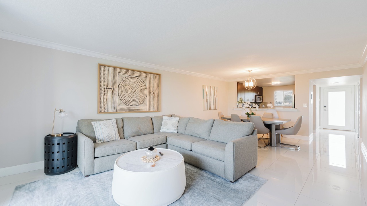 Photo of Livingroom in Boca Raton