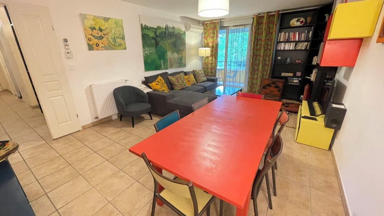 Photo of Livingroom in Trois Cocus - Borderouge - Croix-Daurade - Paleficat