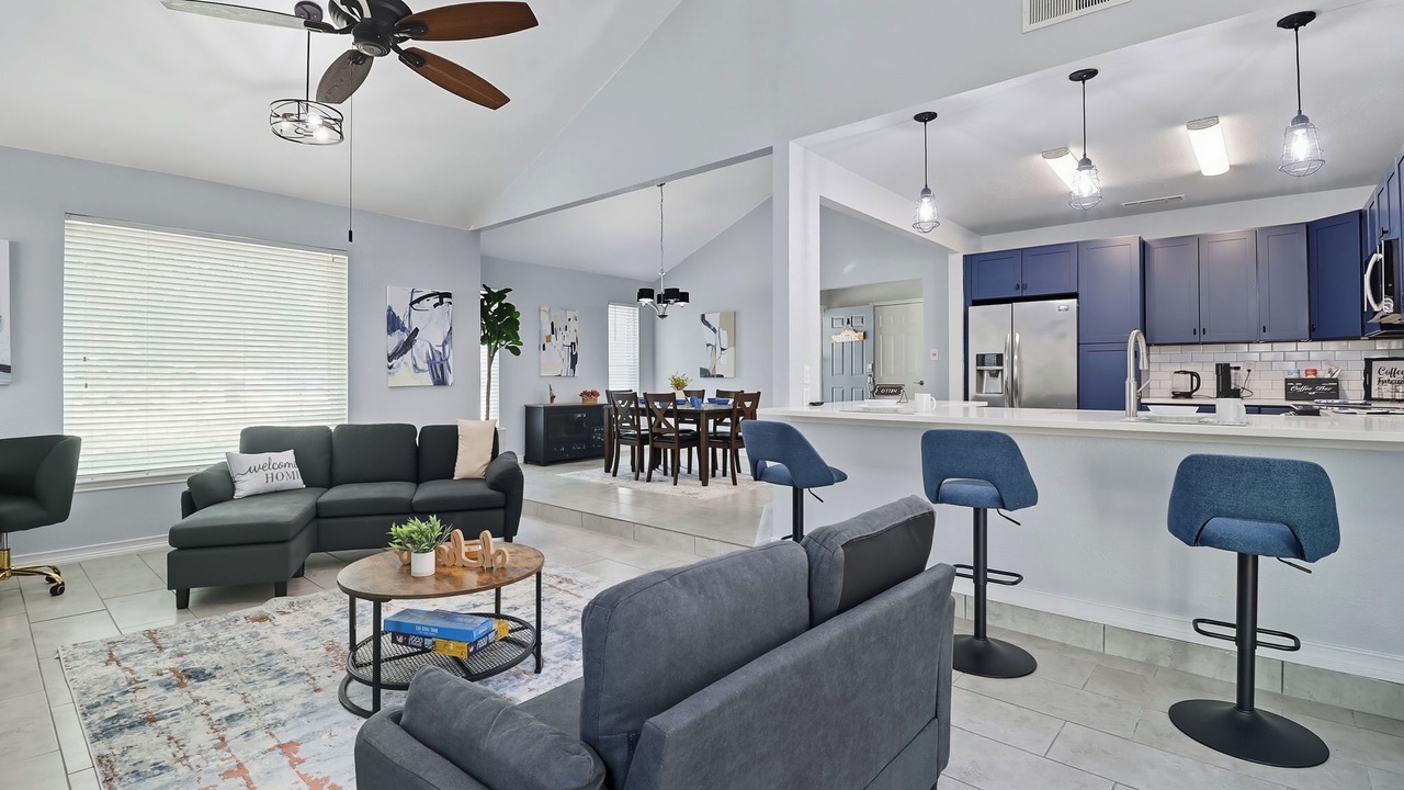 Photo of Livingroom in North San Antonio - SAT