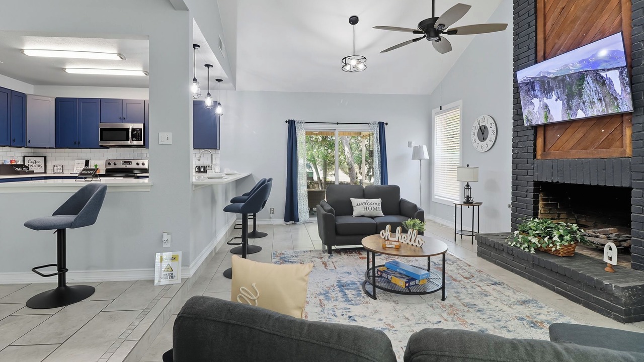 Photo of Livingroom in North San Antonio - SAT