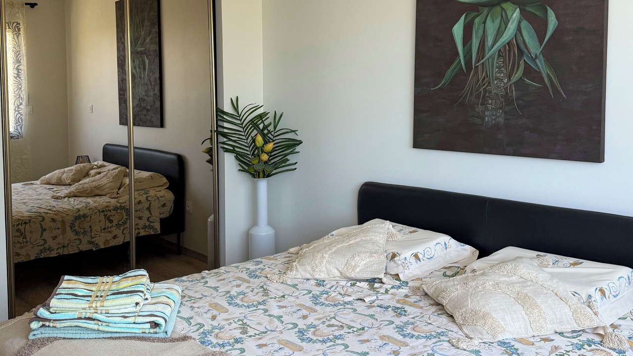 Photo of Bedroom in Villeneuve-les-Bouloc