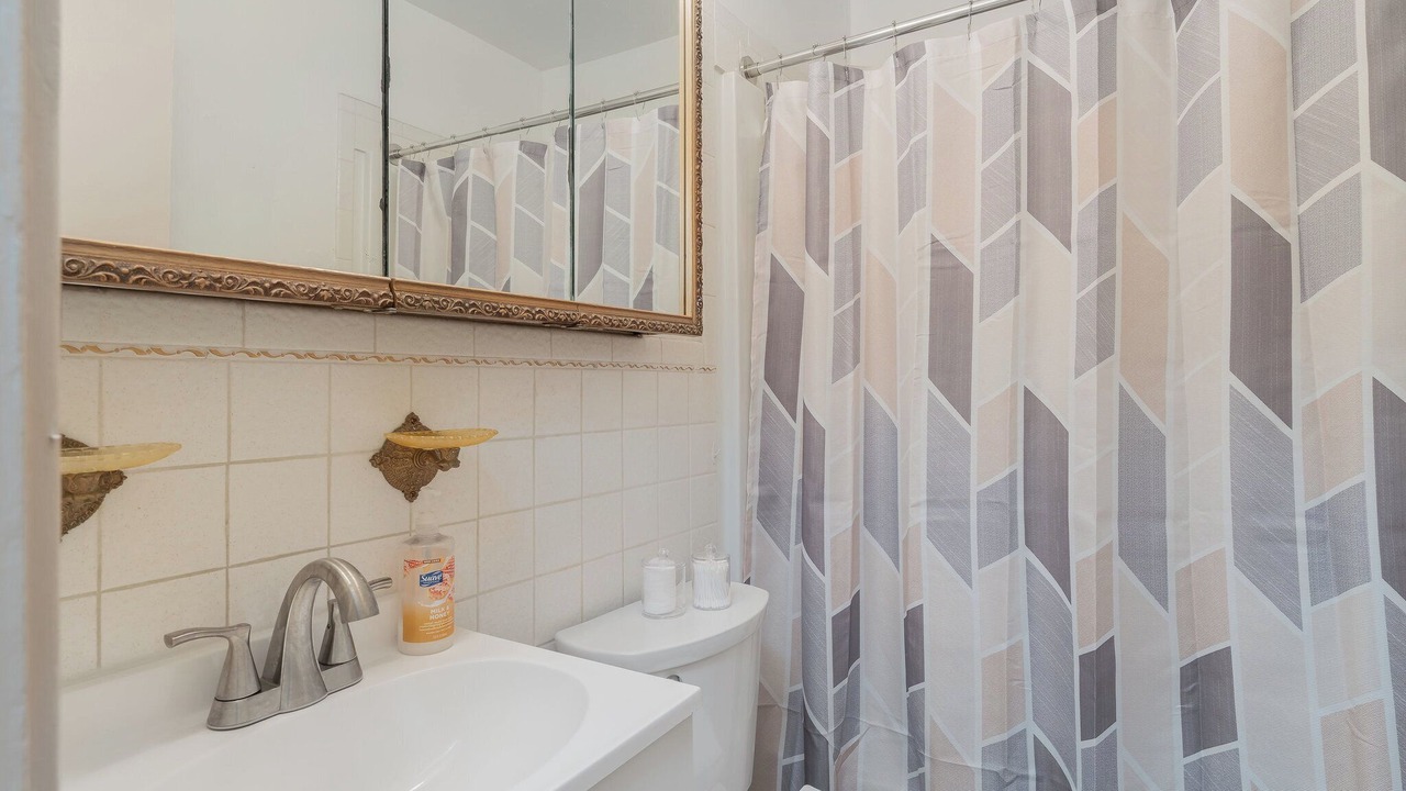 Photo of Bathroom in Westworth Village