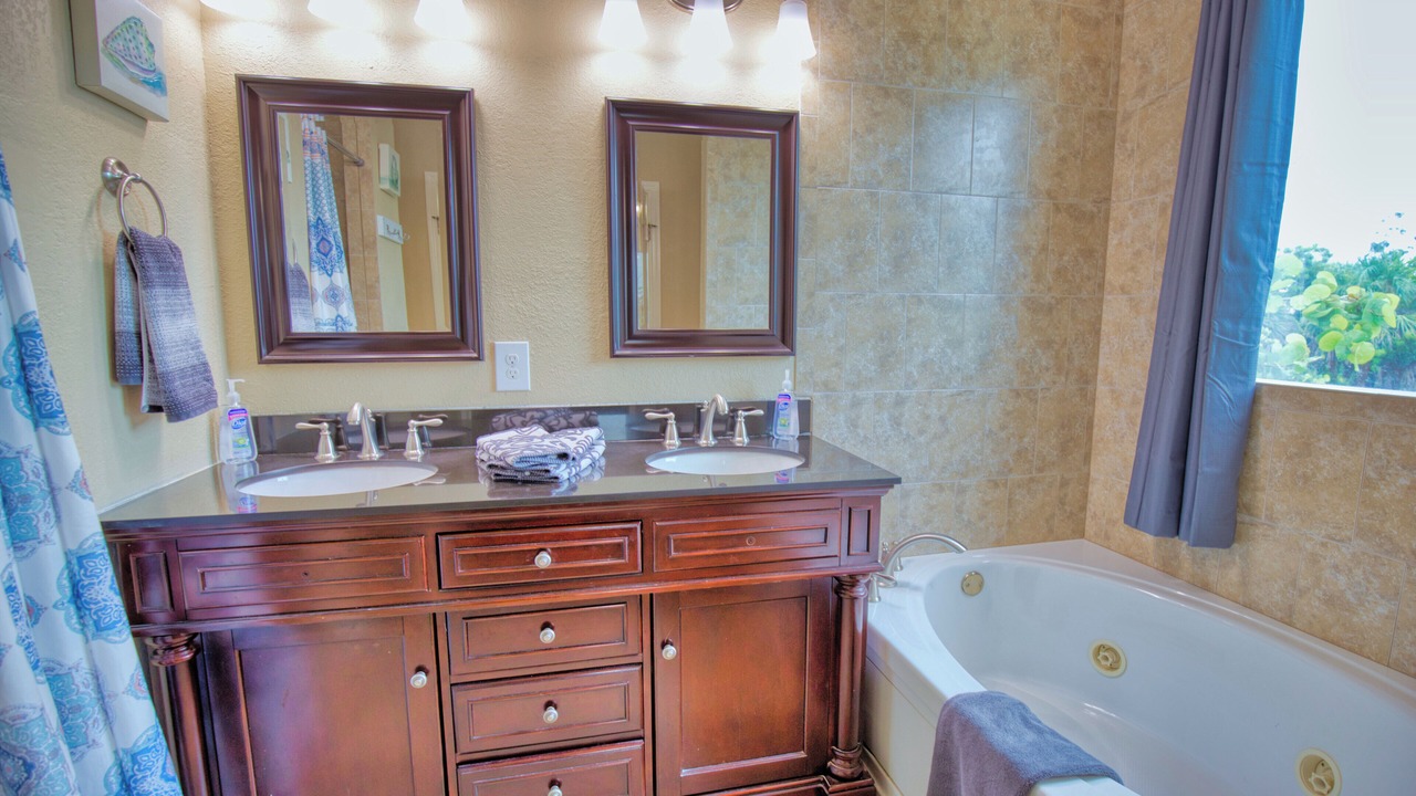Photo of Bathroom in Englewood