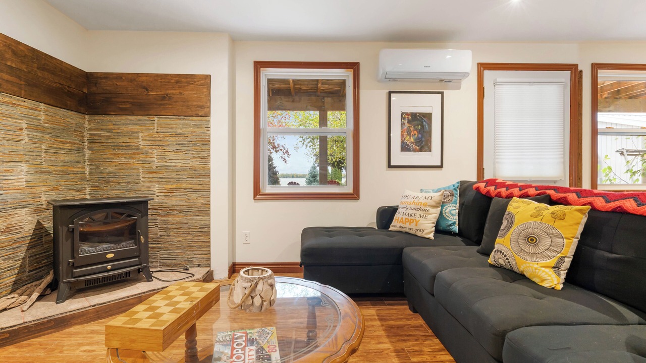 Photo of Bedroom in Greater Napanee