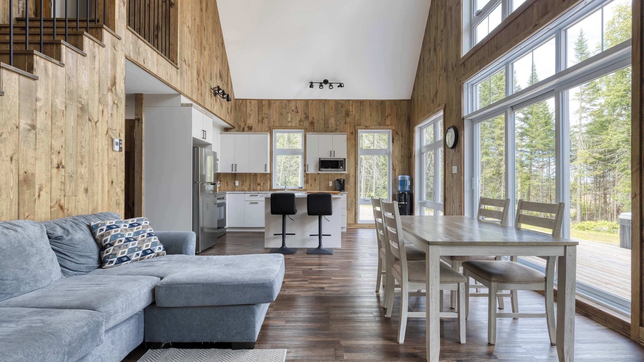 Photo of Livingroom in Saint-Michel-des-Saints