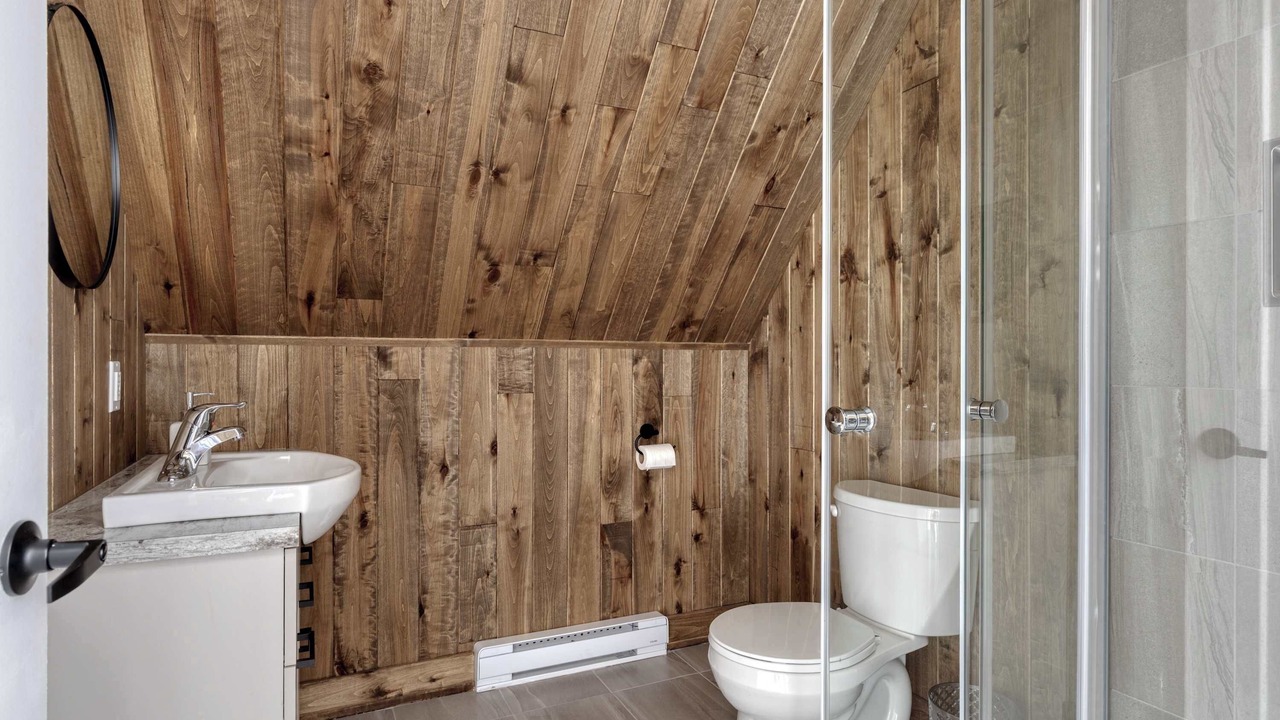 Photo of Bathroom in Saint-Michel-des-Saints