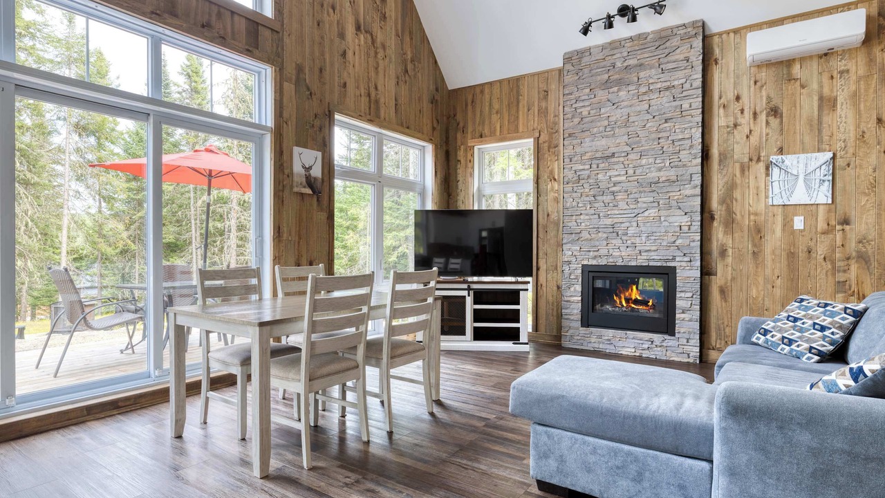 Photo of Livingroom in Saint-Michel-des-Saints