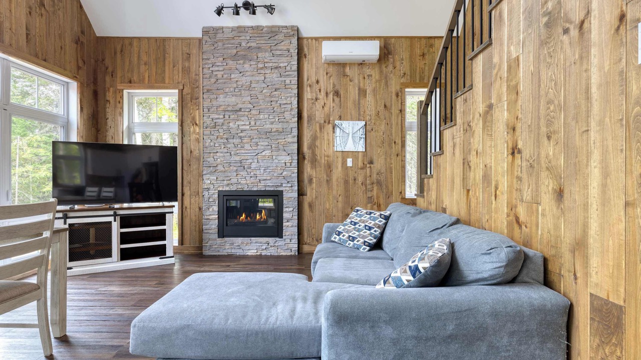 Photo of Livingroom in Saint-Michel-des-Saints