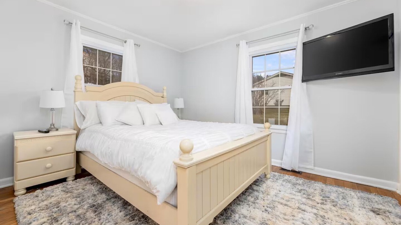 Photo of Bedroom in Bristol