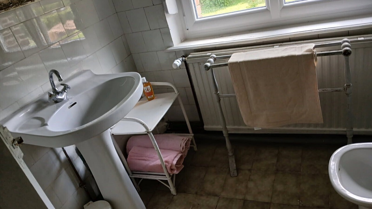 Photo of Bathroom in Roisel