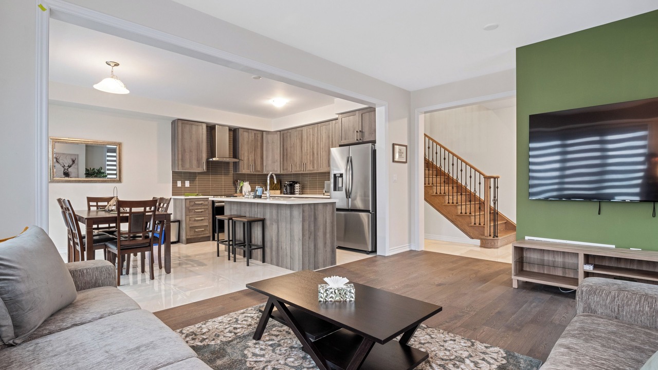 Photo of Livingroom in Thorold