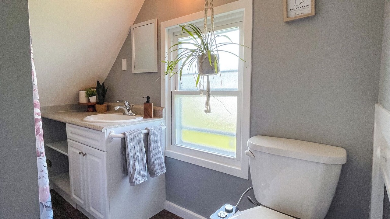 Photo of Bathroom in Points East