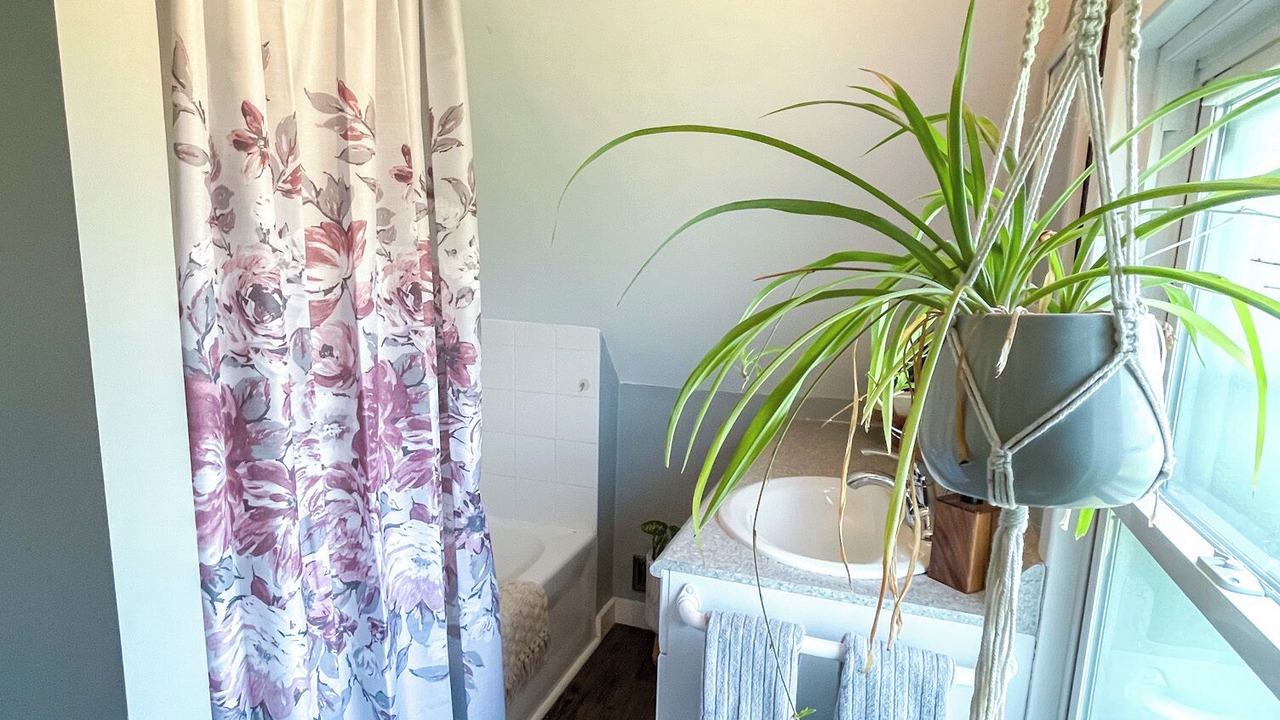 Photo of Bathroom in Points East