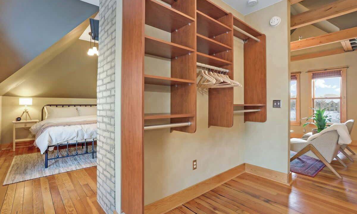 Photo of Bedroom in Elliot Park