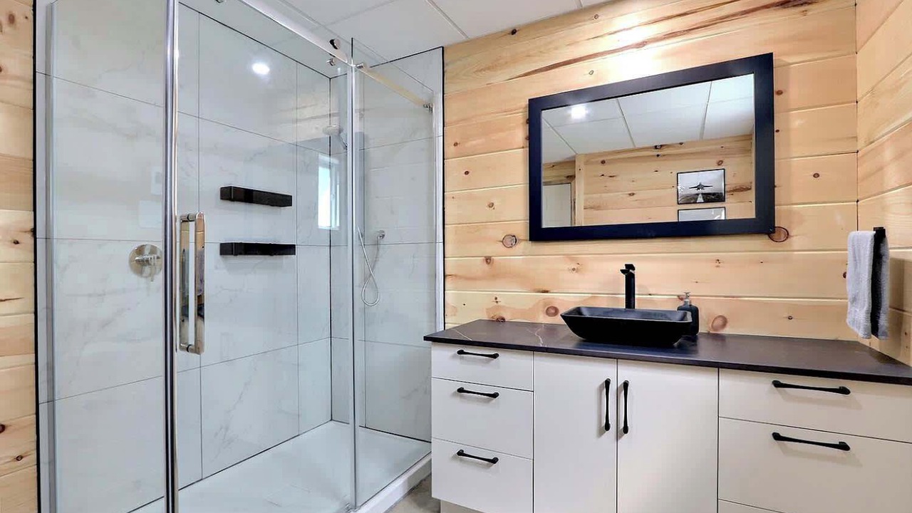 Photo of Bathroom in Saint-Philemon