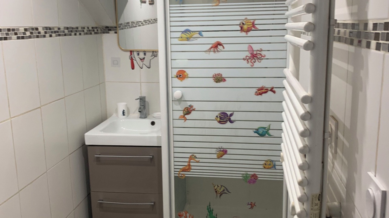 Photo of Bathroom in Epinay-sur-Seine