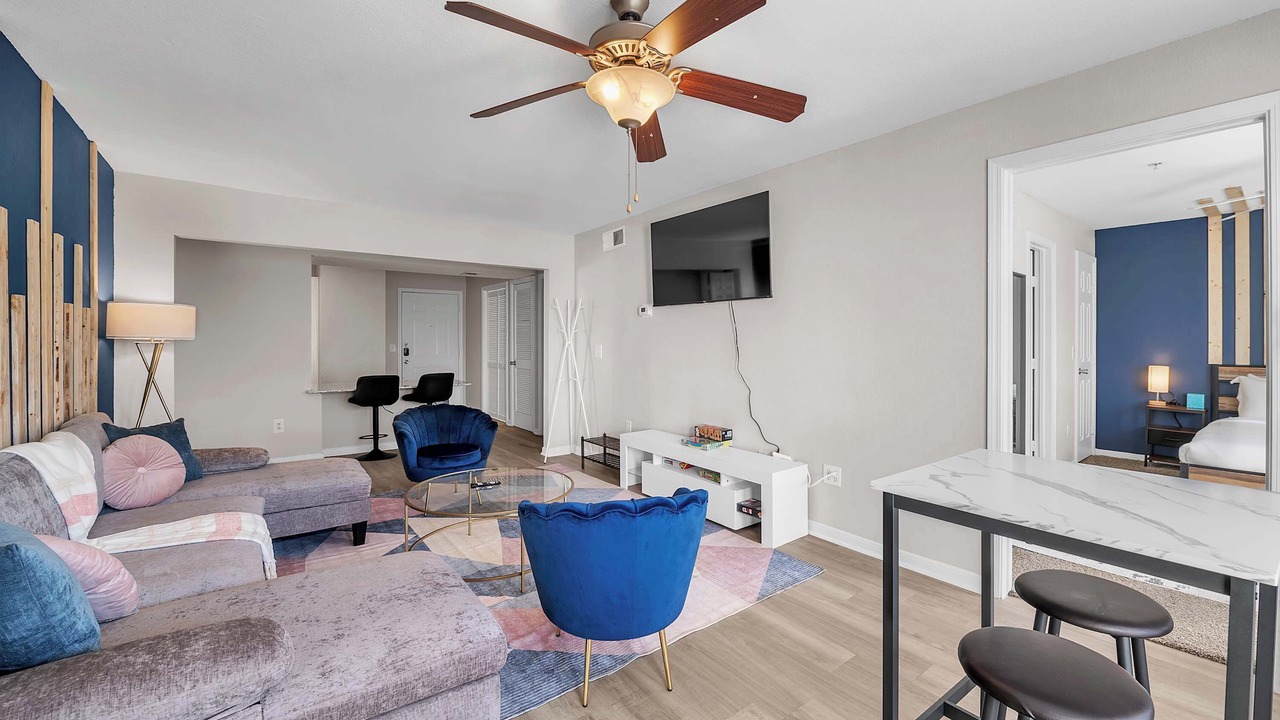 Photo of Livingroom in Pleasant Valley