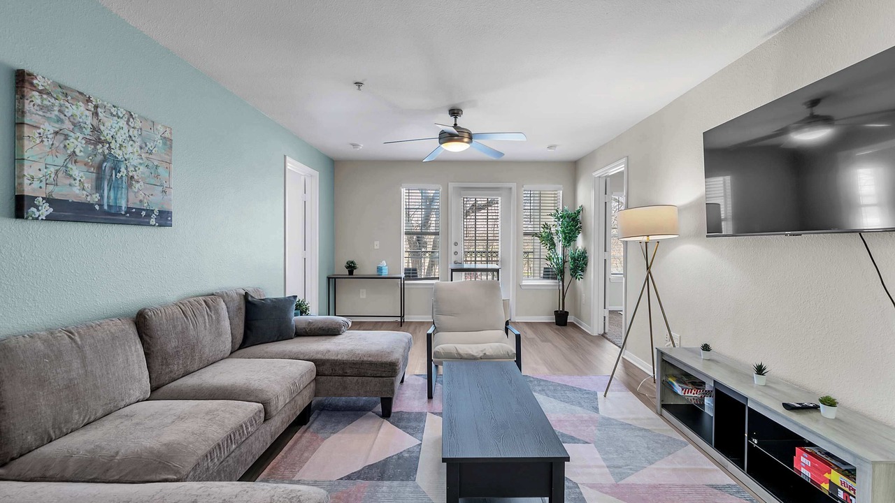 Photo of Livingroom in Pleasant Valley