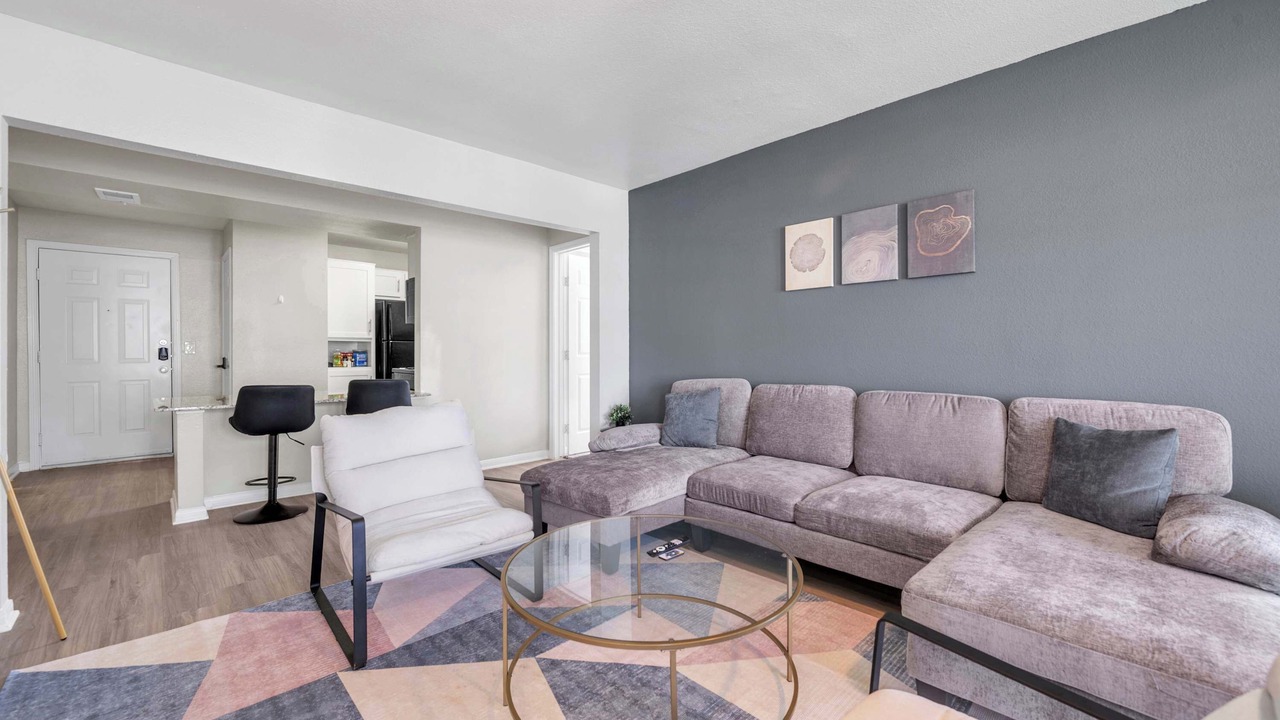 Photo of Livingroom in Pleasant Valley