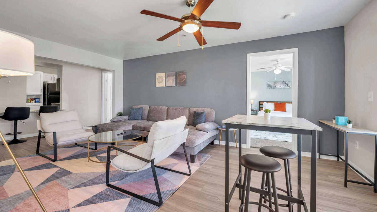 Photo of Livingroom in Pleasant Valley