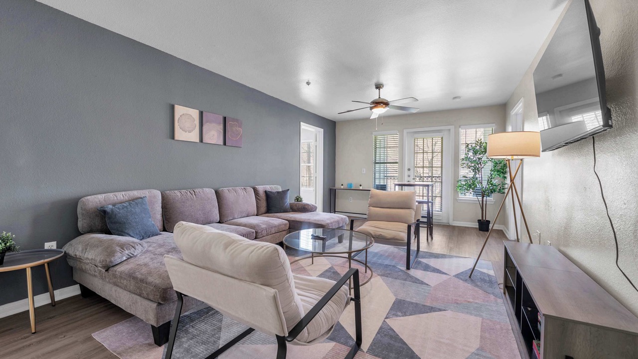 Photo of Livingroom in Pleasant Valley