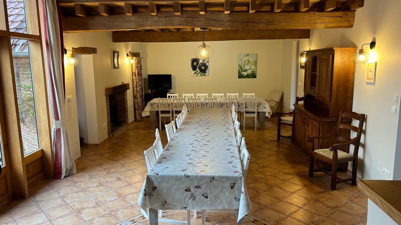 Photo of Others in Azincourt