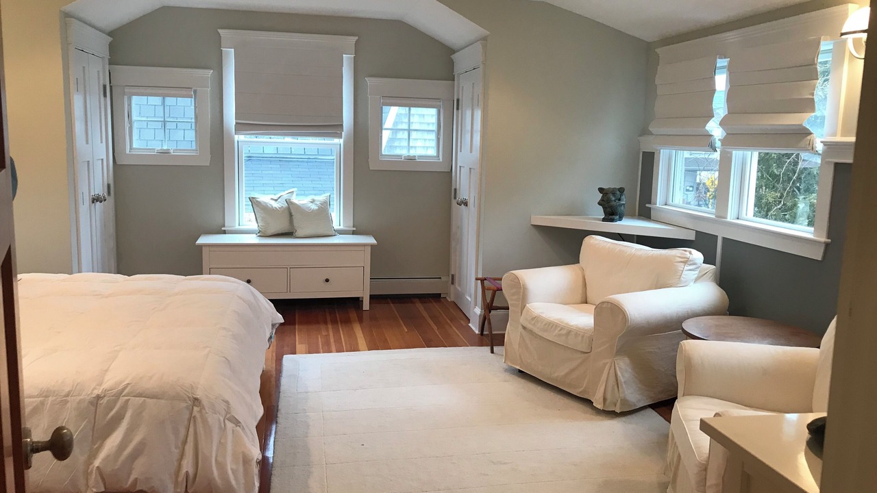 Photo of Bedroom in Jamestown
