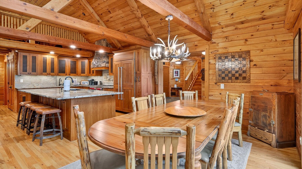 Photo of Others in Ovid