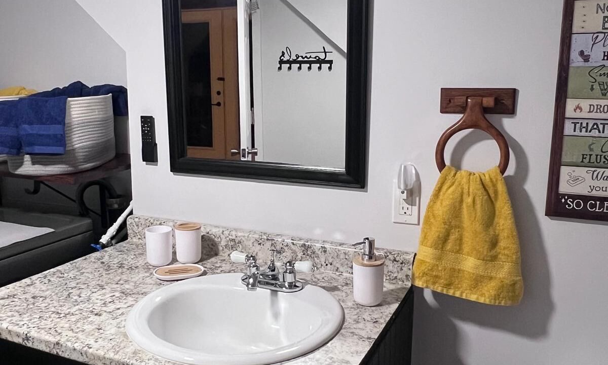 Photo of Bathroom in Machar