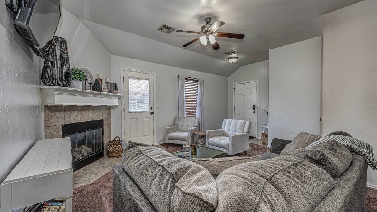 Photo of Livingroom in Oklahoma City