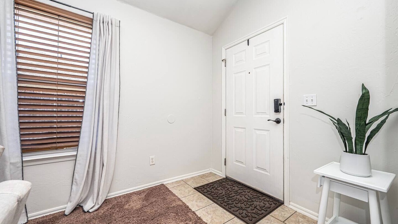 Photo of Livingroom in Oklahoma City