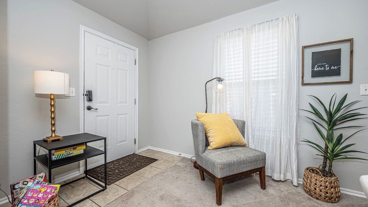 Photo of Livingroom in Oklahoma City