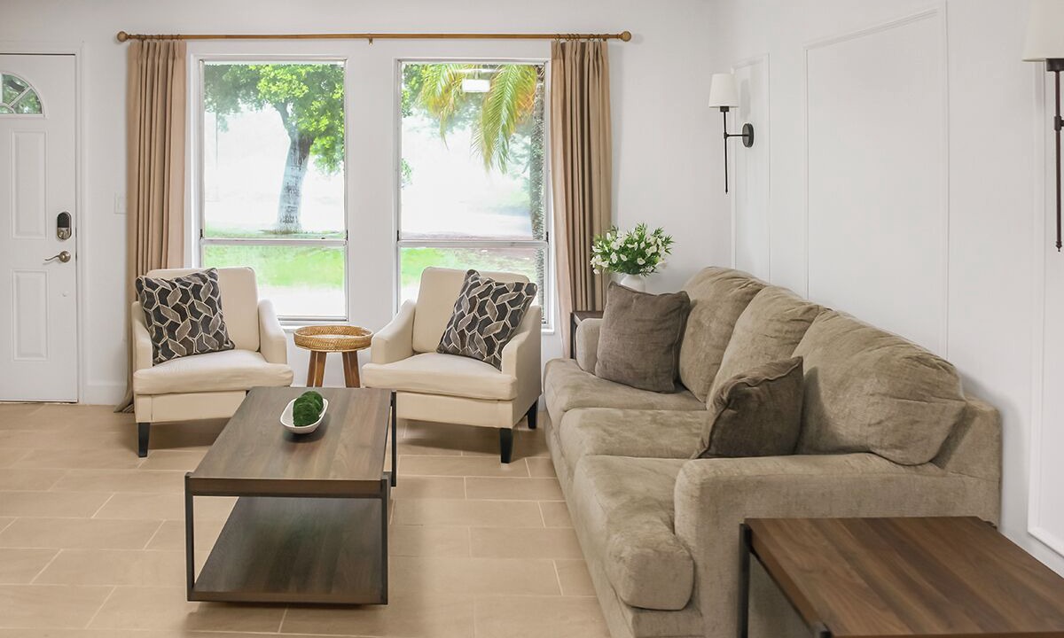 Photo of Livingroom in Fort Myers