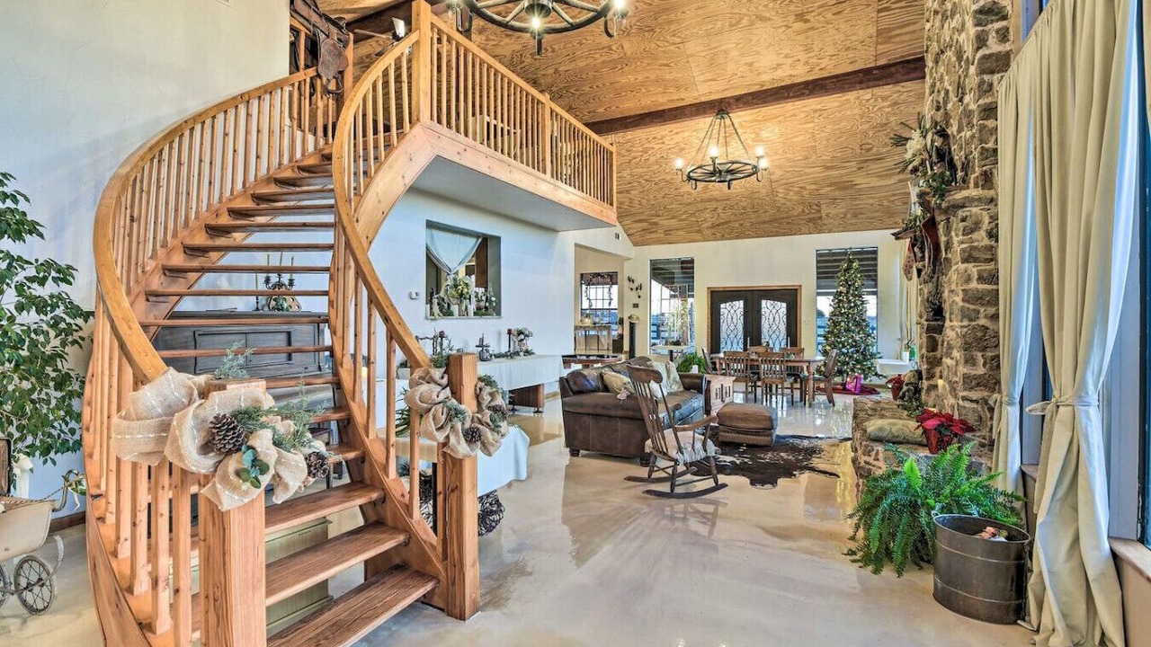 Photo of Livingroom in Forestburg