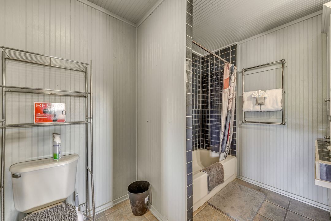 Photo of Bathroom in Glencoe