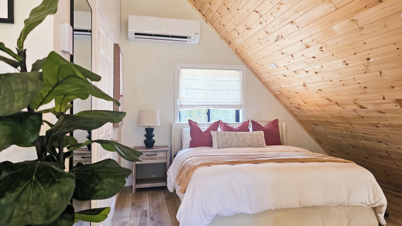 Photo of Bedroom in Mansfield-et-Pontefract