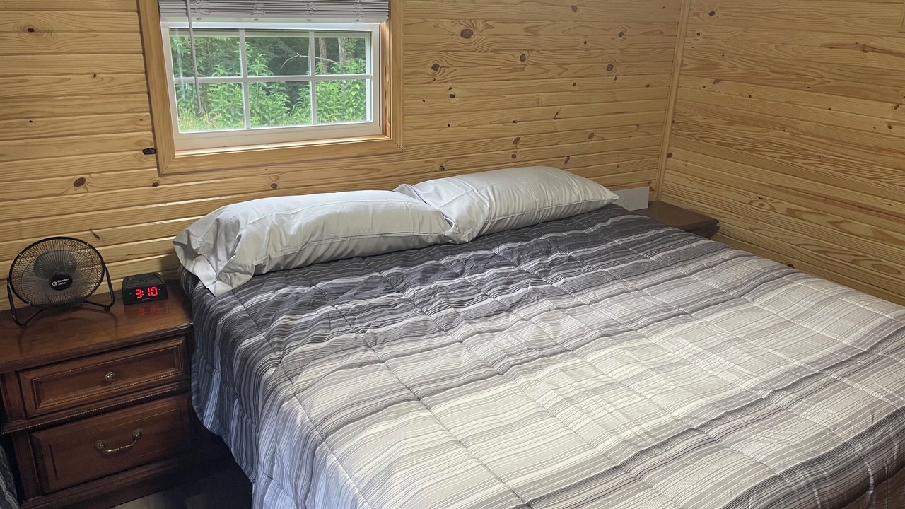 Photo of Bedroom in Black