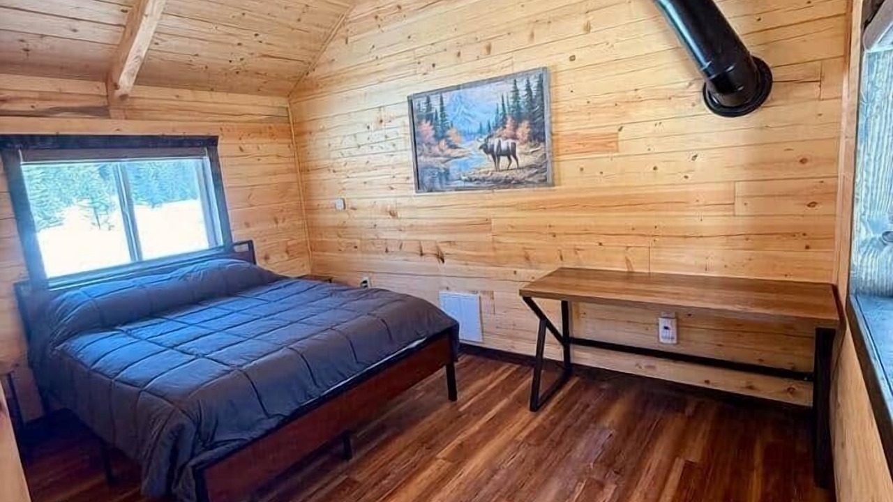 Photo of Bedroom in Cooke City-Silver Gate