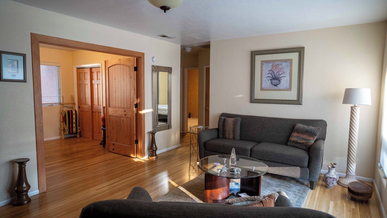 Photo of Livingroom in Northeast Heights